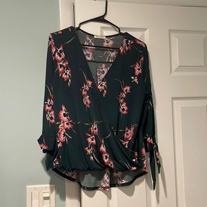 Beacon. Imay Tie Sleeve Knit Top. Teal Green. Size: L